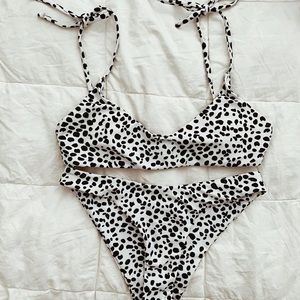 ⚪️⚫️Dalmatian print Zaful bikini ⚫️⚪️